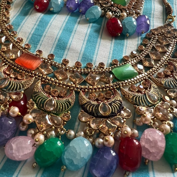 Beautiful multicolor necklace - Picture 4 of 9